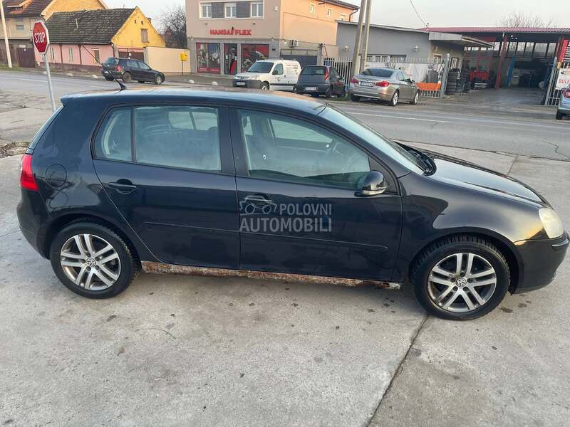 Volkswagen Golf 5 1.9TDI SPORT-LINE
