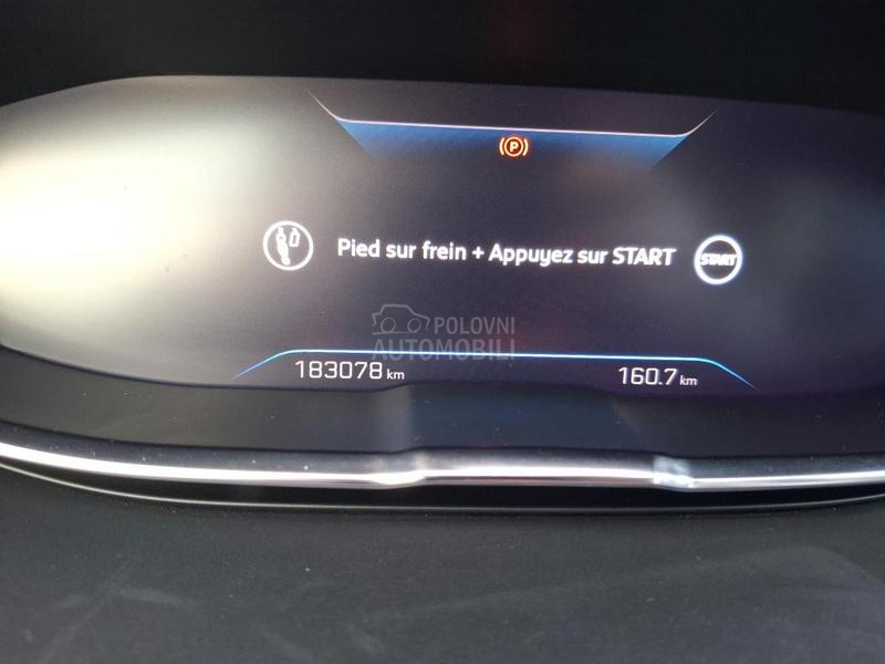 Peugeot 3008 1.5 BLUEHDI ALLURE