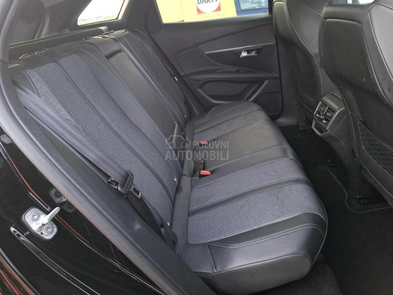 Peugeot 3008 1.5 BLUEHDI ALLURE