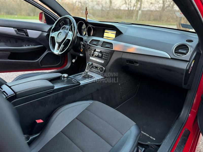 Mercedes Benz C 220 AMG
