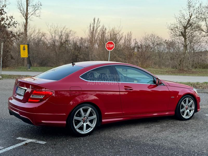 Mercedes Benz C 220 AMG