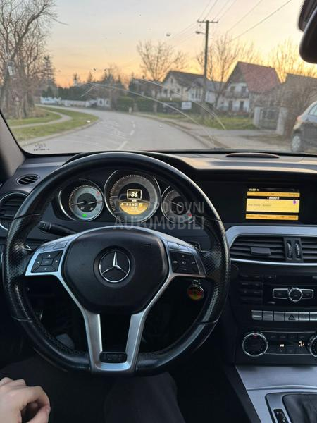 Mercedes Benz C 220 AMG