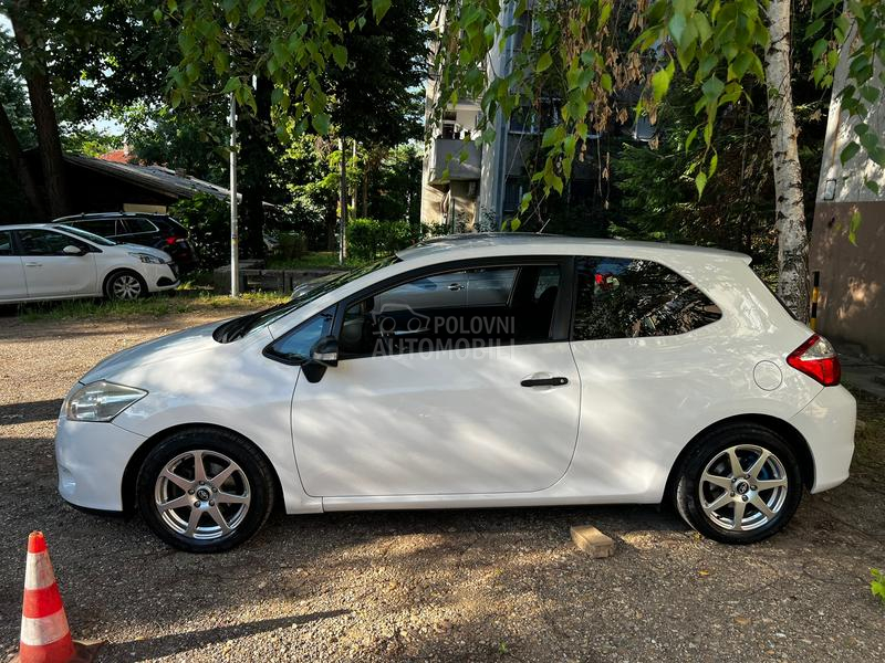 Toyota Auris 14d4d