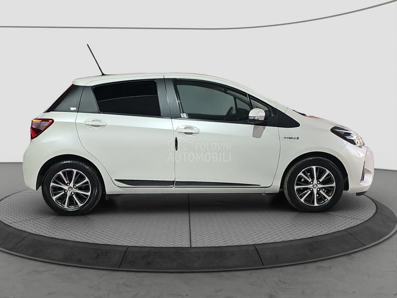Toyota Yaris HIBRID