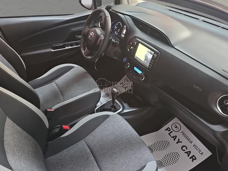 Toyota Yaris HIBRID