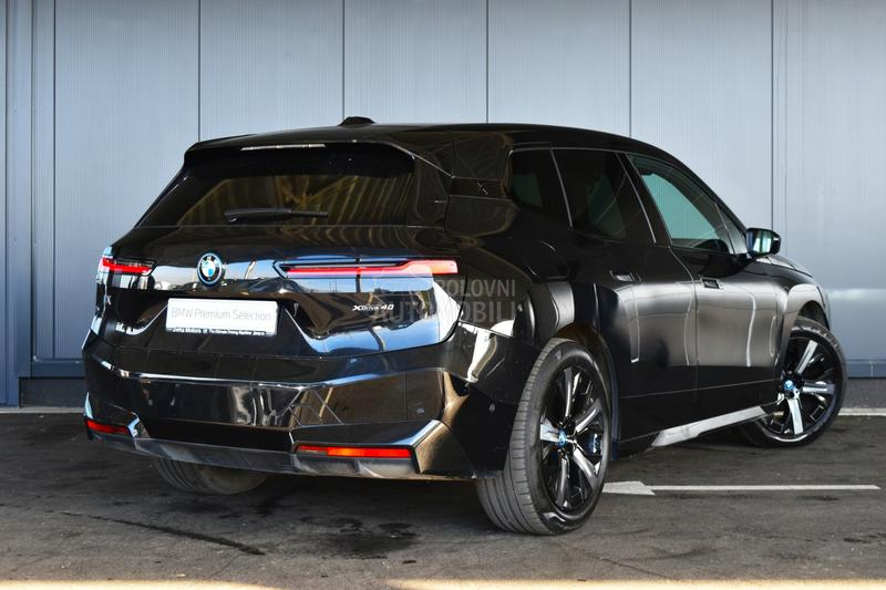 BMW iX xDrive 40