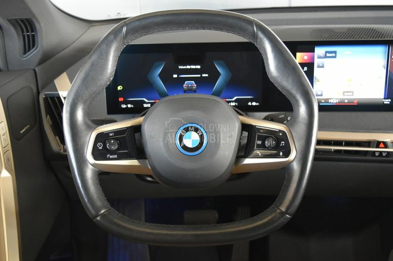 BMW iX xDrive 40