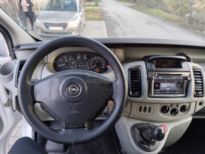 Opel Vivaro 