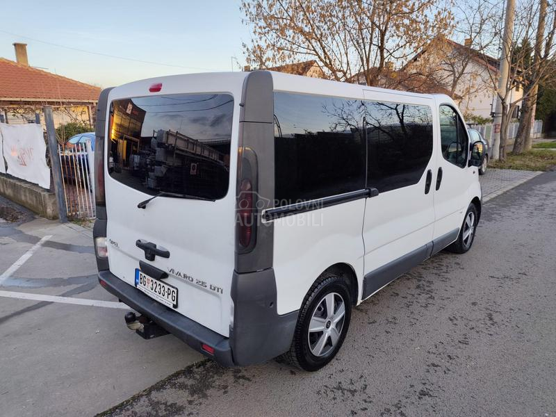 Opel Vivaro 
