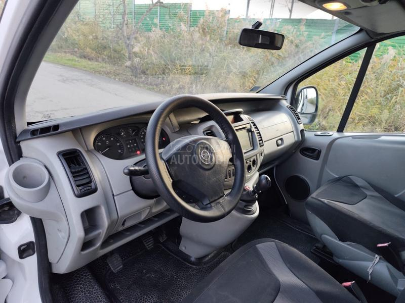 Opel Vivaro 