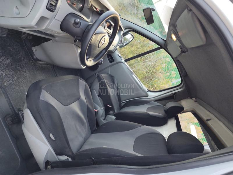 Opel Vivaro 