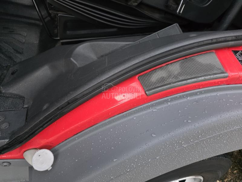 Mercedes Benz atego 915  5,2 m