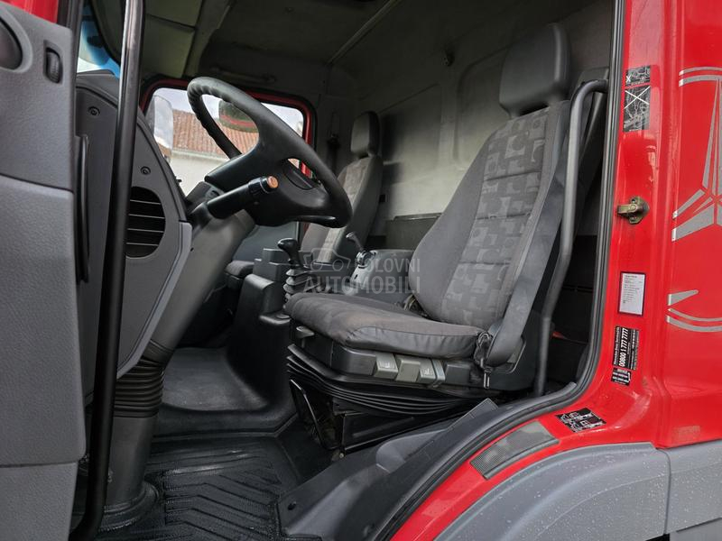 Mercedes Benz atego 915  5,2 m