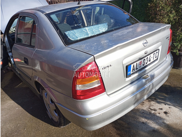 Opel Astra G 1,6 i clasic- 8 v