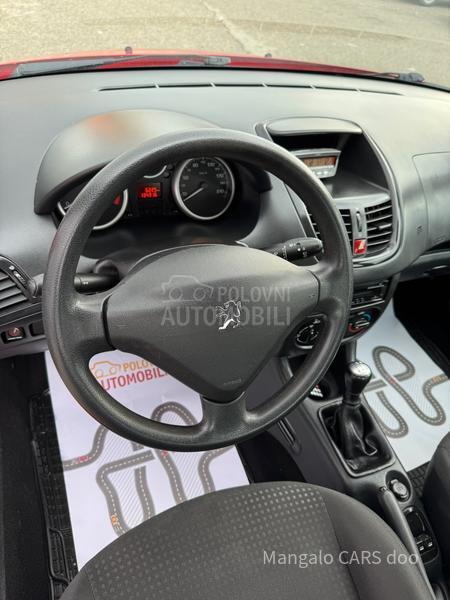 Peugeot 206 plus 