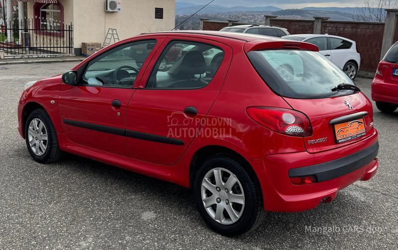 Peugeot 206 plus 