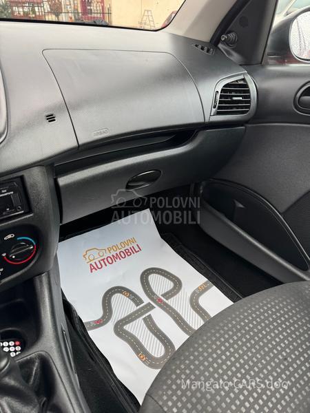 Peugeot 206 plus 
