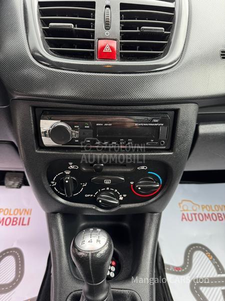 Peugeot 206 plus 