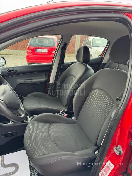 Peugeot 206 plus 