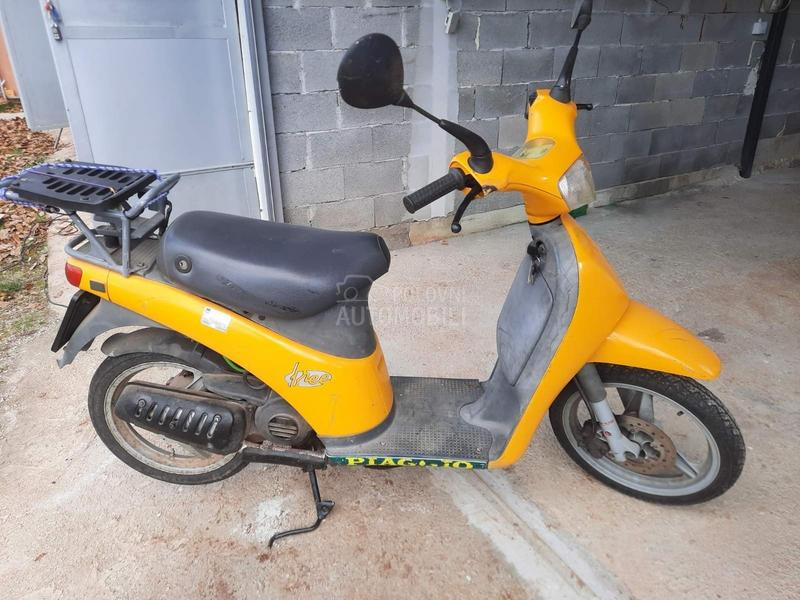 Piaggio Free