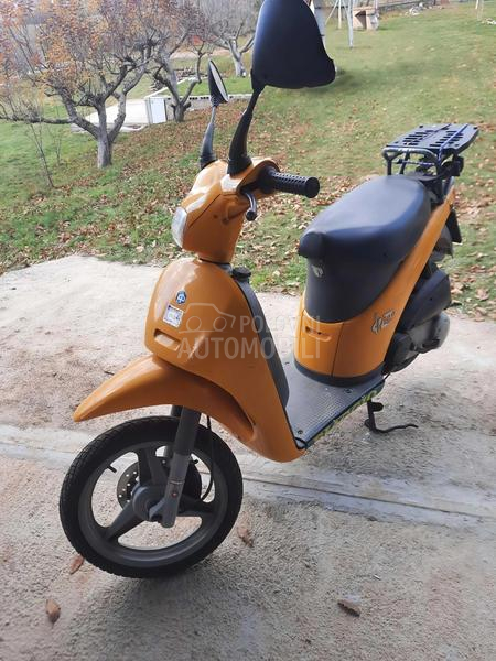 Piaggio Free