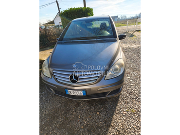 Mercedes Benz B 180 