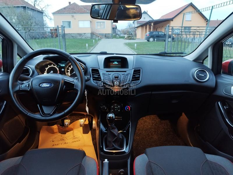 Ford Fiesta 1.0 GTDI REDBLACK