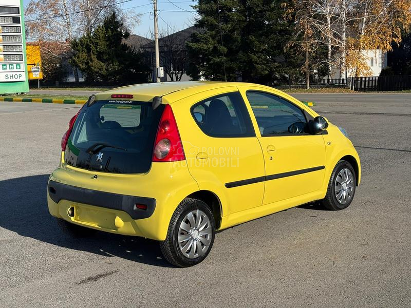 Peugeot 107 yellow nov