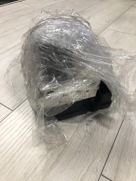 ABS pumpa za Mercedes W204