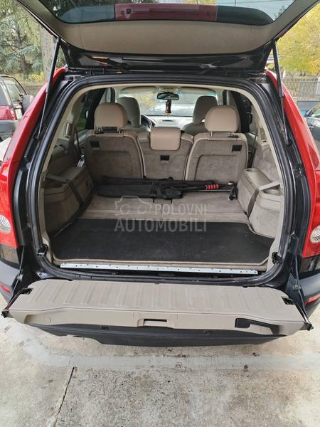 Volvo XC90 2.4 D5 AWD
