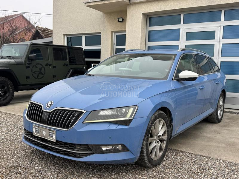 Škoda Superb -  kompletan auto u delovima