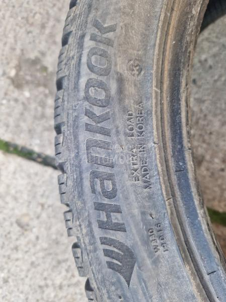 Hankook 235/45 R18 Zimska