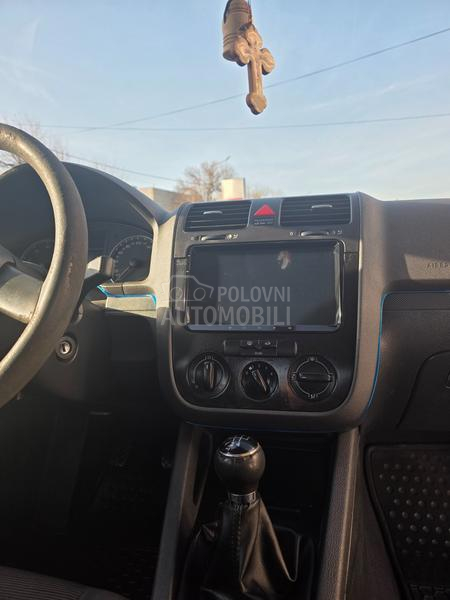 Volkswagen Golf 5 1.6