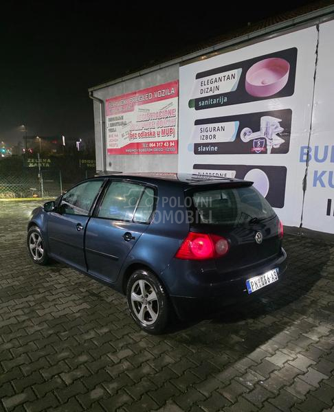 Volkswagen Golf 5 1.6