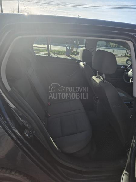 Volkswagen Golf 5 1.6