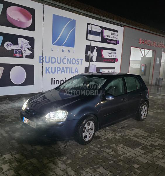 Volkswagen Golf 5 1.6