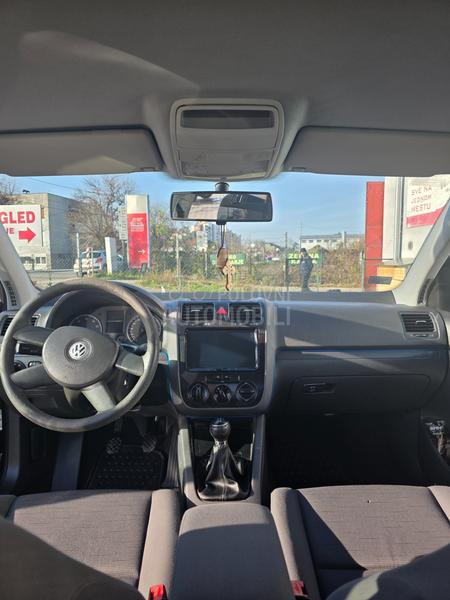 Volkswagen Golf 5 1.6