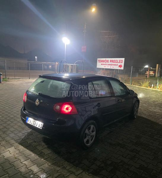 Volkswagen Golf 5 1.6