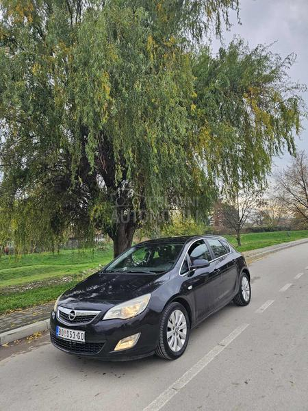Opel Astra J z.a.D.z.i.p