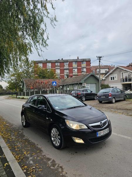 Opel Astra J z.a.D.z.i.p