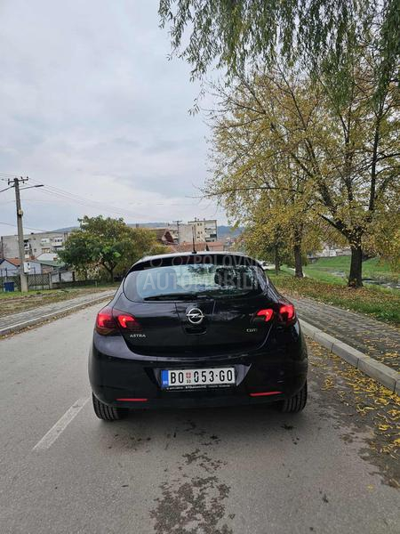 Opel Astra J z.a.D.z.i.p