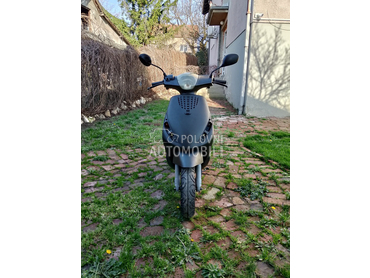 Piaggio zip
