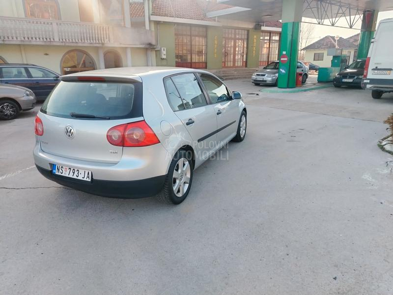 Volkswagen Golf 5 