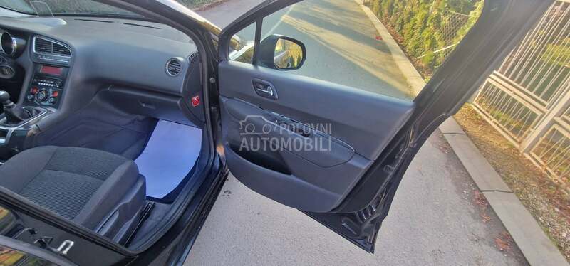 Peugeot 5008 1.6 HDI