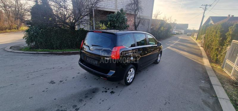 Peugeot 5008 1.6 HDI
