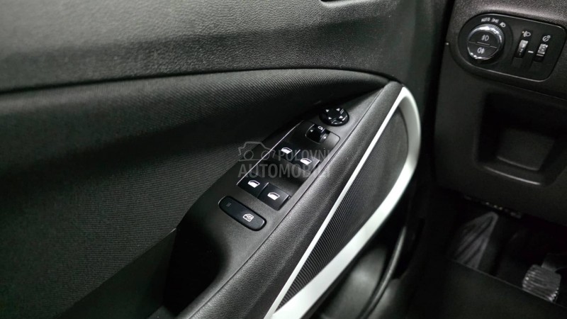 Opel Crossland X  1.2 Edition