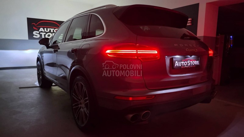 Porsche Cayenne 3.0 Hybrid