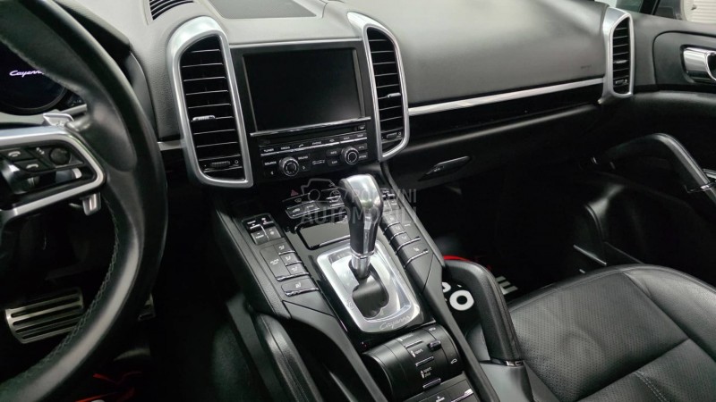 Porsche Cayenne 3.0 Hybrid