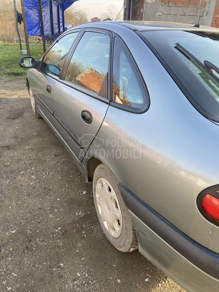 Renault Laguna e