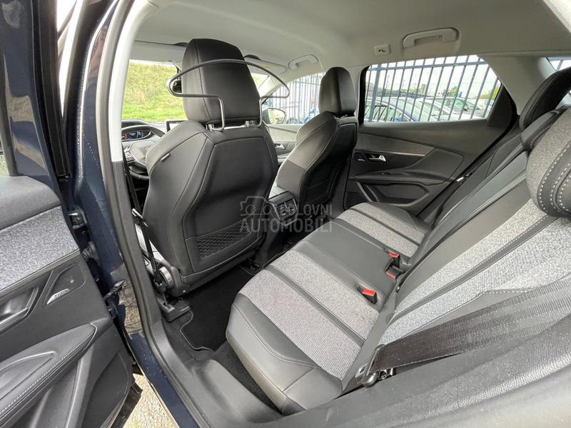 Peugeot 3008 1.2 Allure Premium